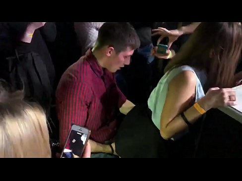 ❤️ Настоящий секс в русском ночном клубе. 18-летняя русская девушка в анал и влагалище трахается в ночном клубе ☑ Видео ебли у нас ️